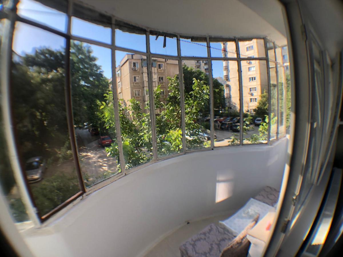 Le Garcon De Cristina-Simple,Quiet,Spacious Studio Bucharest Exterior photo