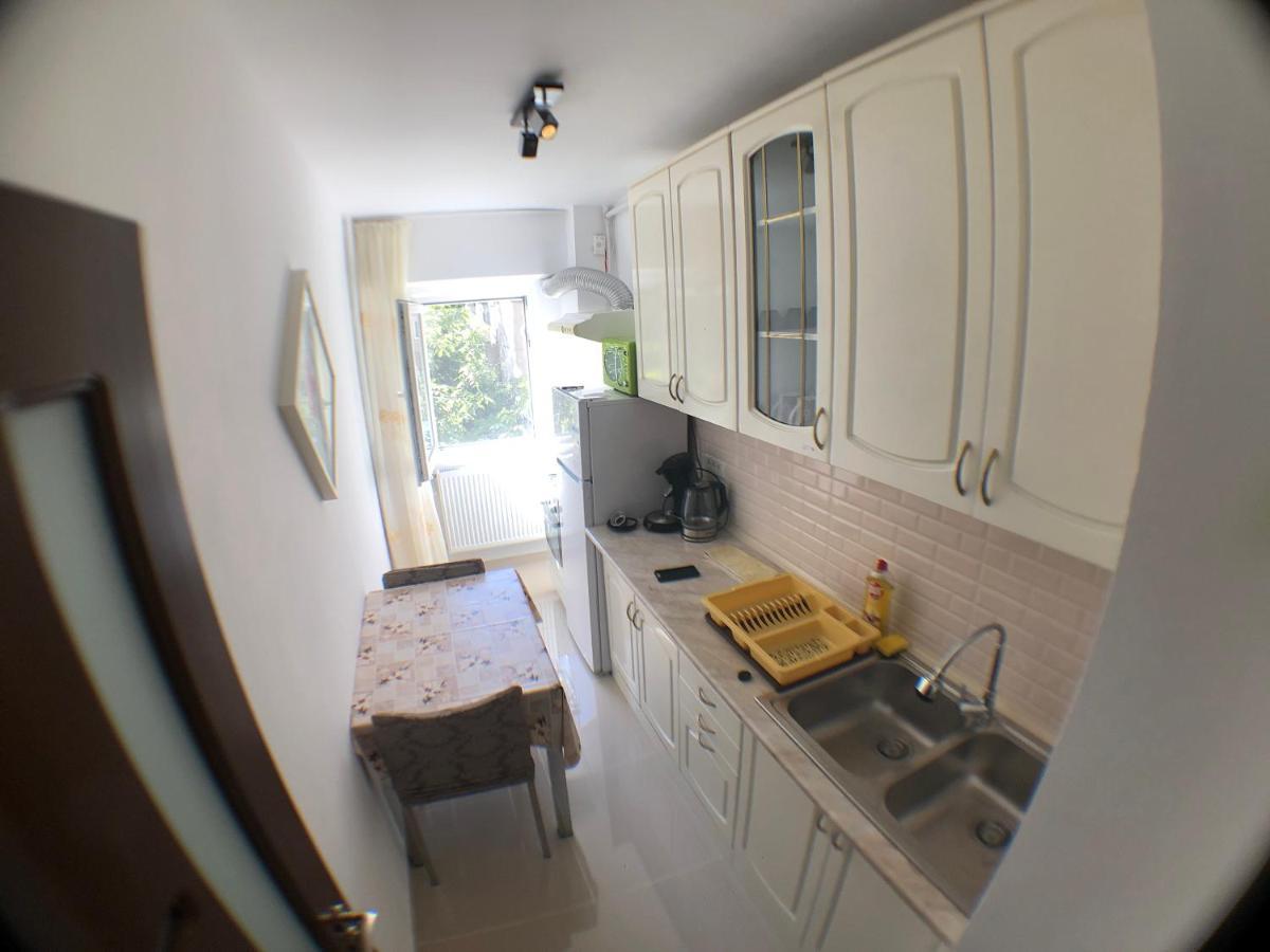 Le Garcon De Cristina-Simple,Quiet,Spacious Studio Bucharest Exterior photo